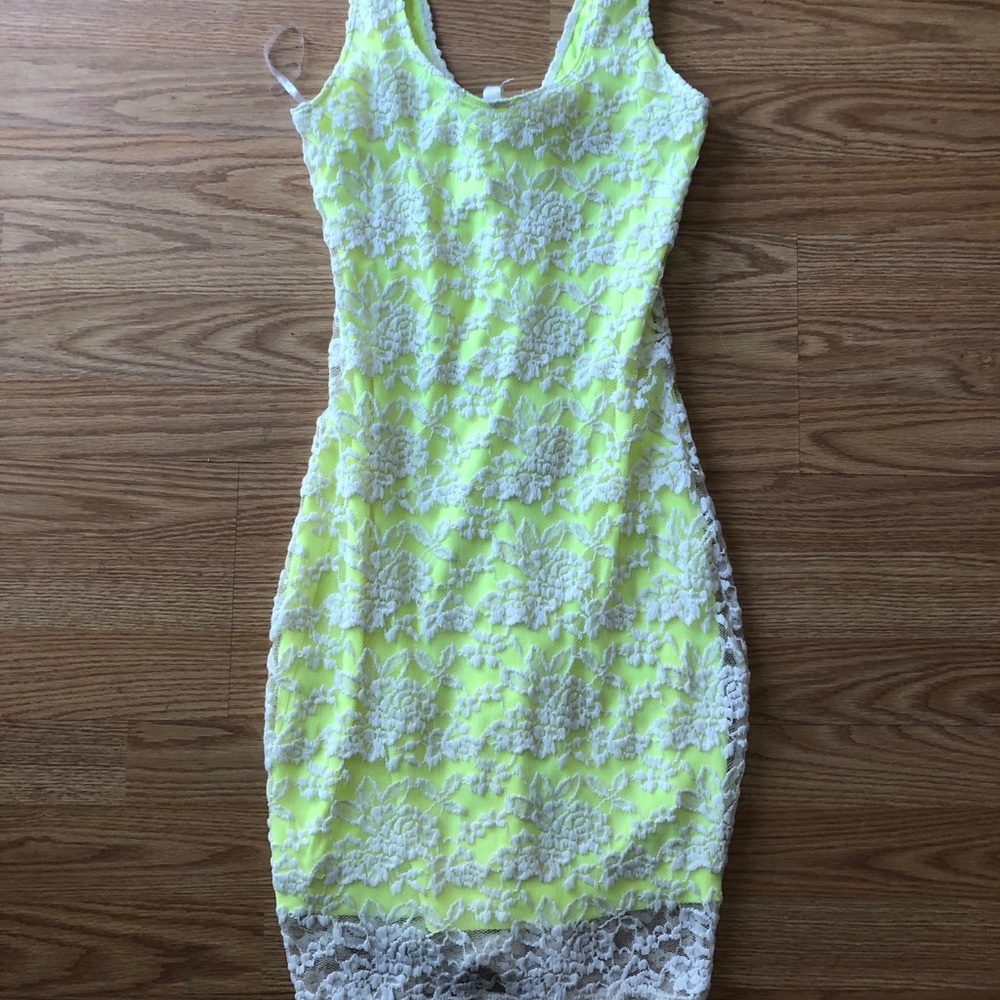 NWT spring mini floral lace dress S
